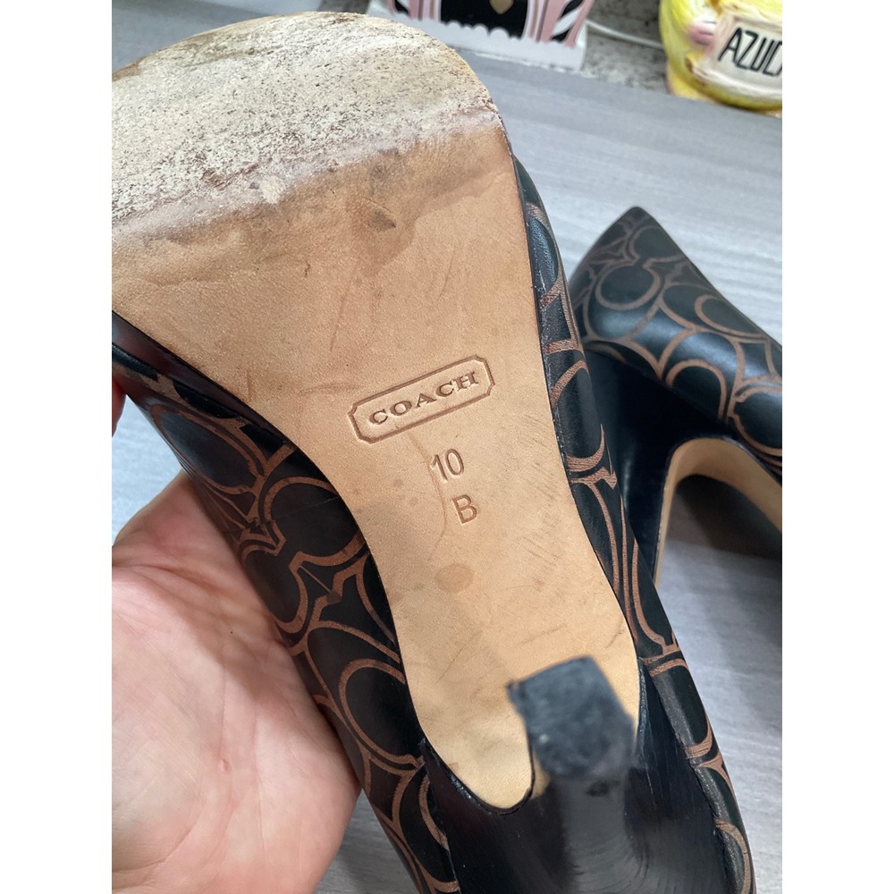COACH BASIL BLACK AND WHISKEY LOGO HEELS - Picture 6 of 15
